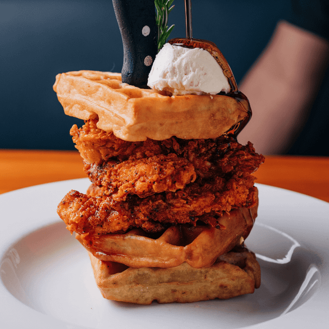 HOT CHICKEN & WAFFLES