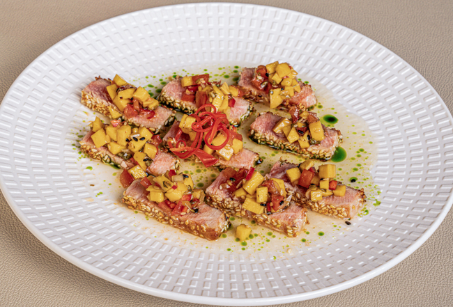 Tuna Sesame with Mango