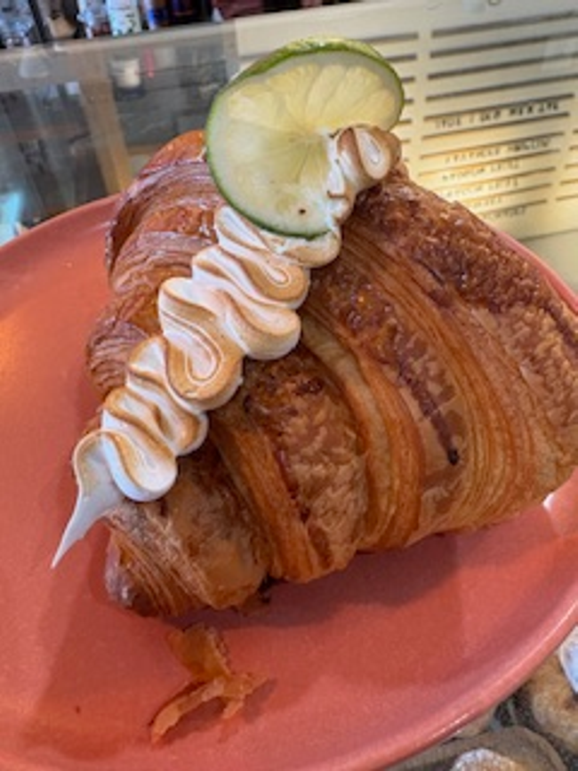 LEMON MERINGUE CROISSANT