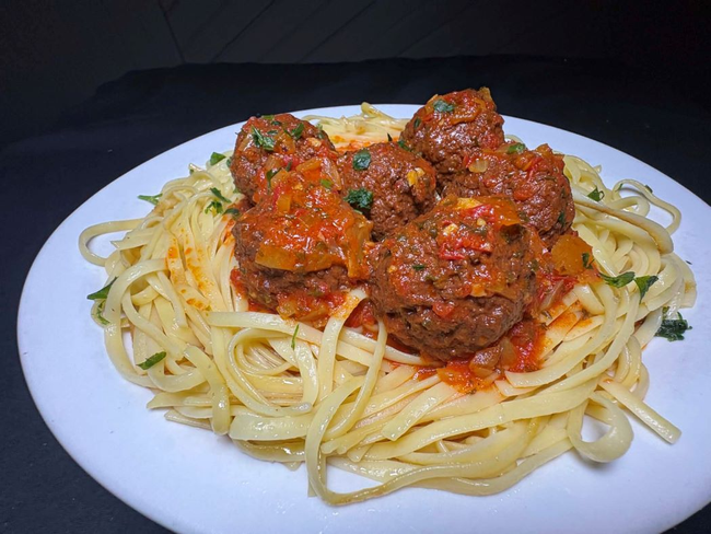 Spaghetti & Meatballs
