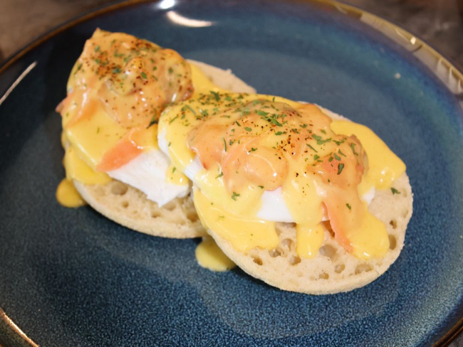 Smoked Salmon Eggs Benedict