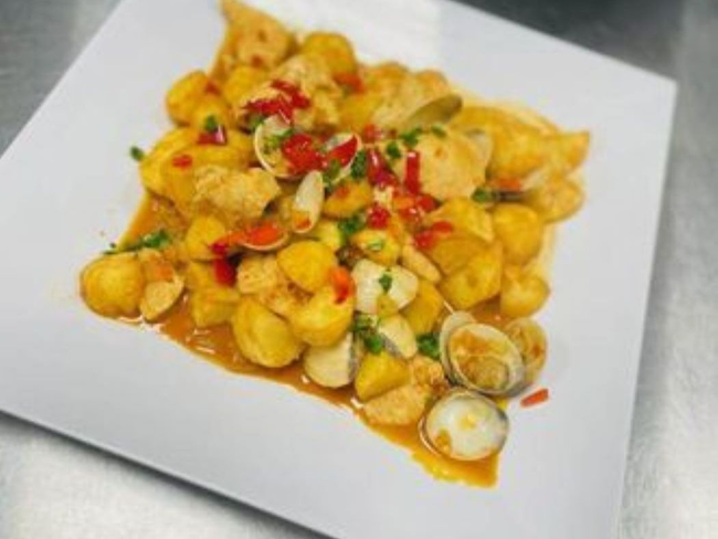 Chicken Alentejana