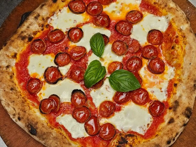 3. Diavola (Italian Pepperoni)