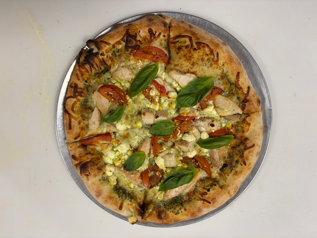 CHICKEN PESTO PIZZA