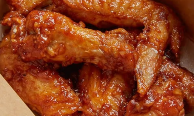 Honey BBQ Sriracha Wings