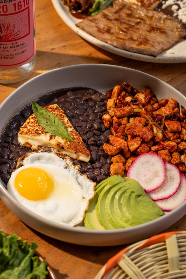 Cecina con Huevos