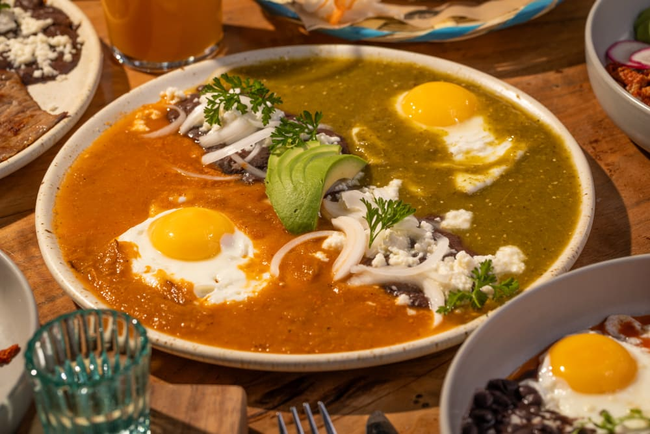 Huevos Divorciados