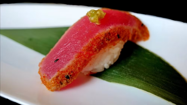 Pepper Tuna Sushi
