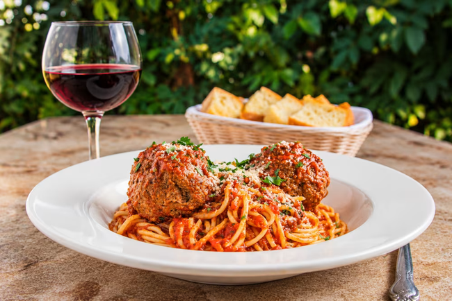 Spaghetti & Meatballs