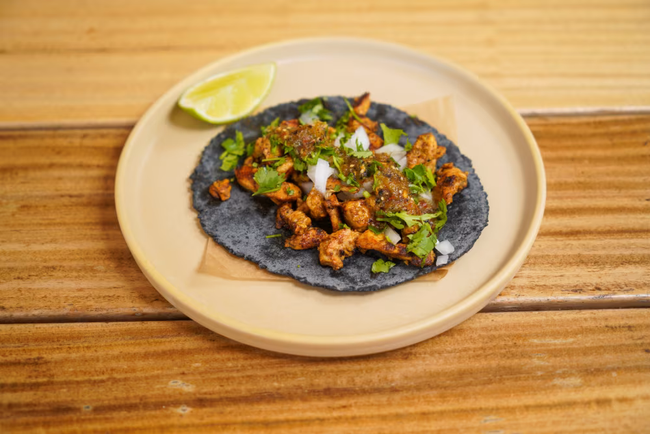 CHICKEN TACO