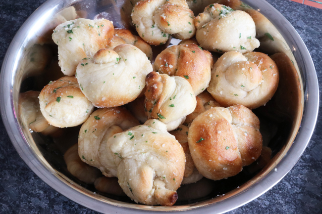 House Made Garlic Knots - 3 Pieces