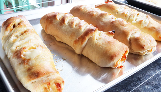 Buffalo Chicken Roll