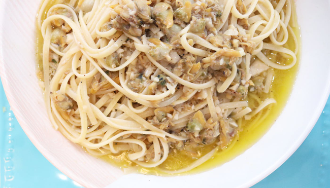 Linguini with Clam Sauce (White or Red)