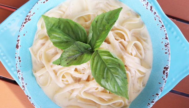 Lil Michael's Fettuccini Alfredo - Full Tray