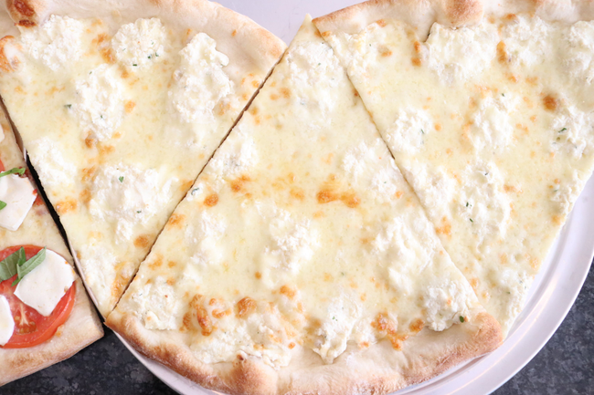 The White Pizza - Large 16''