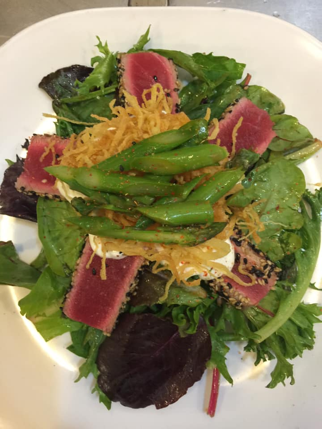 Sesame Seared Tuna Salad