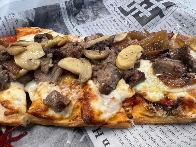 Steak Gorgonzola Pizza