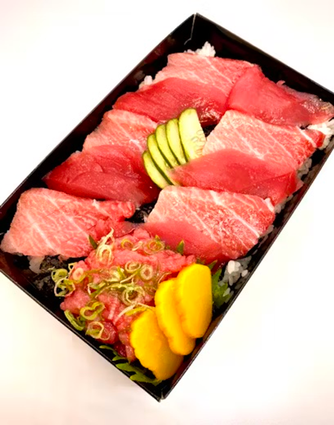Toro Tekka Don (Fatty Tuna / Lean Tuna Bowl)