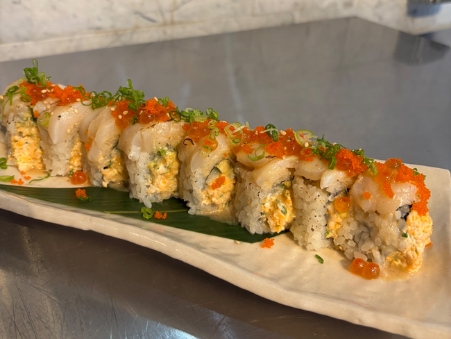 Seared Hokkaido Scallops Roll