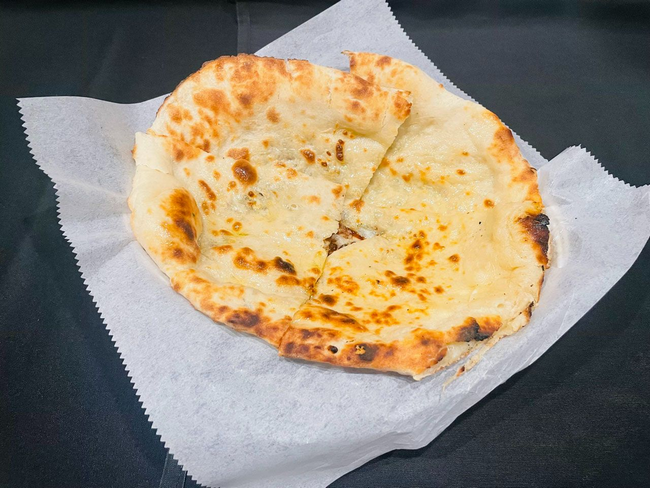 BR6. Cheese Naan