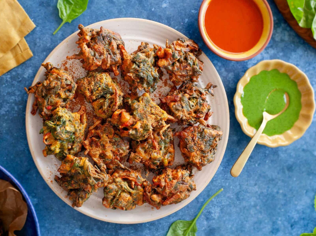 Onion Spinach Pakoda