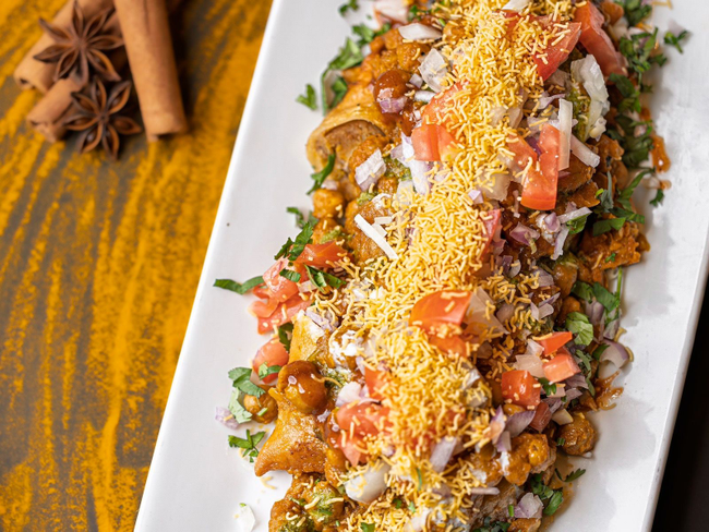 SPV5. Vegetable Samosa Chat