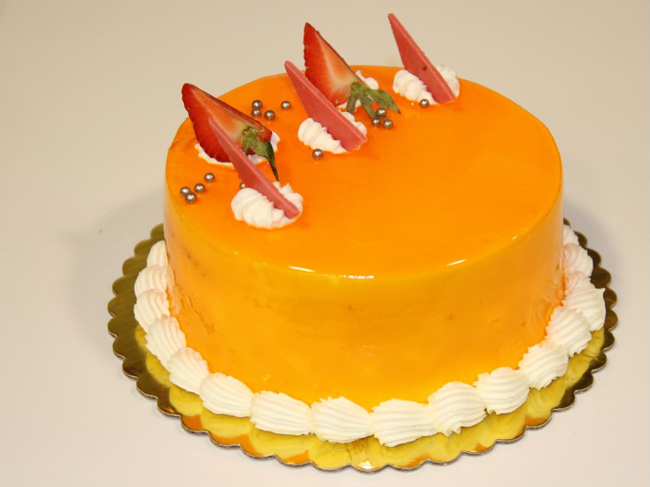 Mango Cake 6"