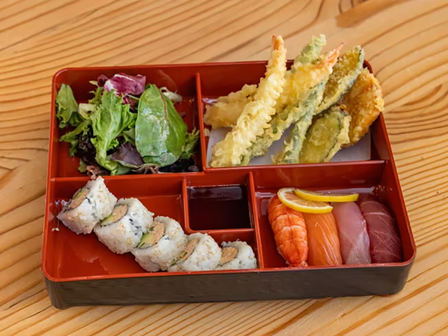 2 Sushi Blue Crab Bento