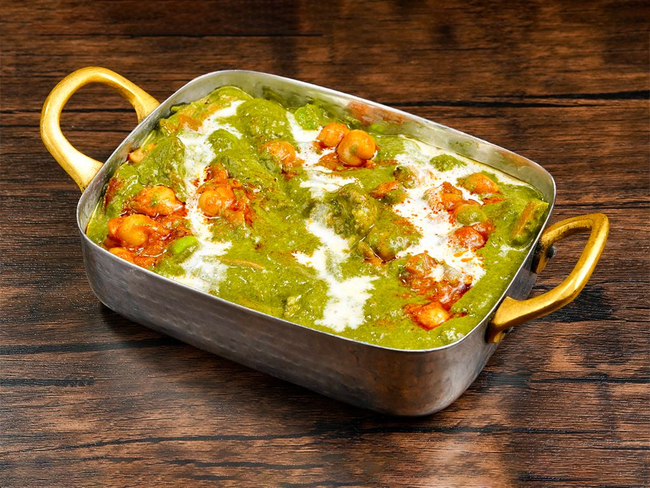Saag Channa