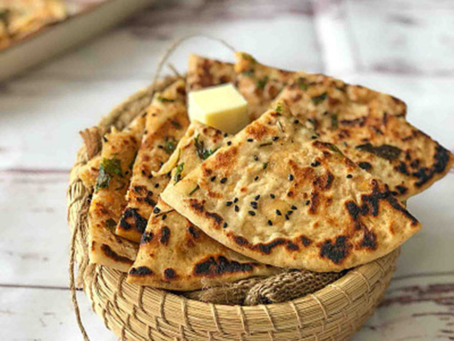 Chicken Cheese Kulcha