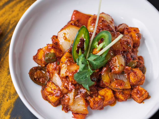 SPV6. Chilli Paneer