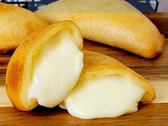 #61 Cheese Empanada (Gluten Free)