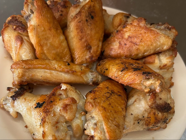 CHICKEN WINGS (6)