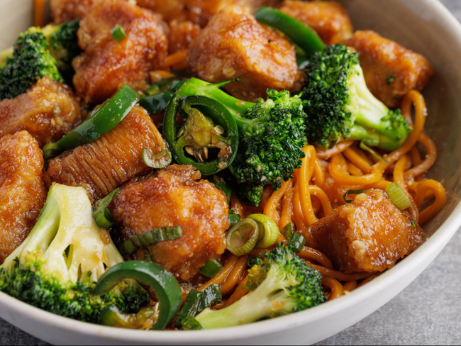*Spicy Garlic Chicken Noodles*
