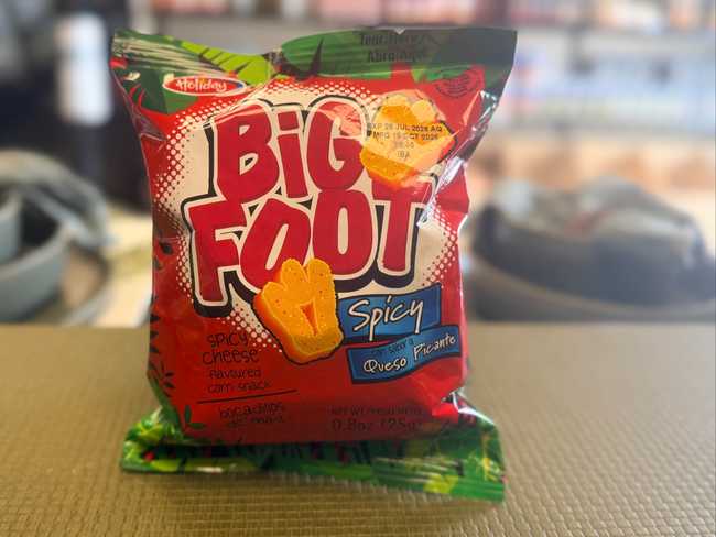 Big Foot Spicy Cheese Flavoured Corn Snack Holiday 0.8oz