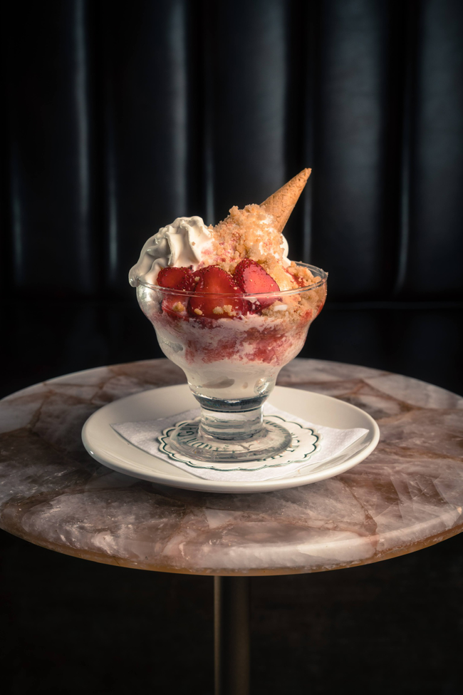 Midnight Tropic Sundae
