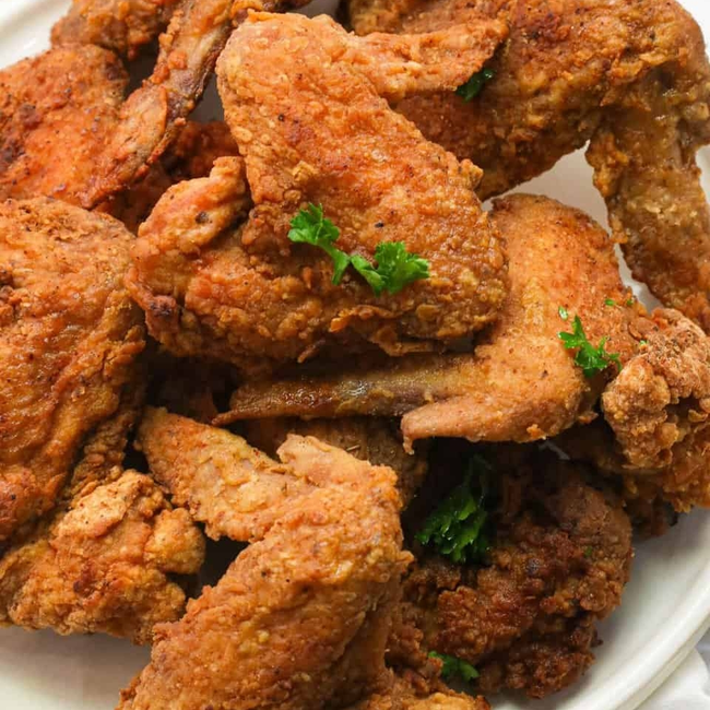 Chicken Wings(4) & Fries - 4pc Chicken Wings Flings W/ FRIES