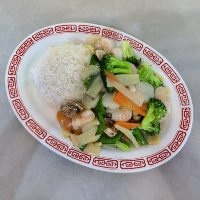 Moo Goo Gai Pan Shrimp