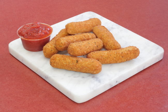 Mozzarella Sticks with fries