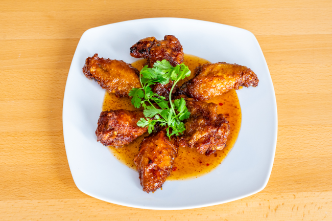 7. Vietnamese Fish Sauce Chicken Wings - Cánh gà chiên nước mắm