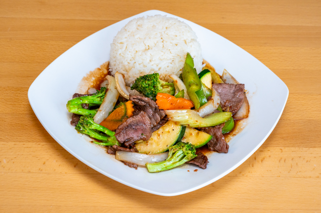 52. Beef Stir-fry with Vegetable - Bò xào rau củ