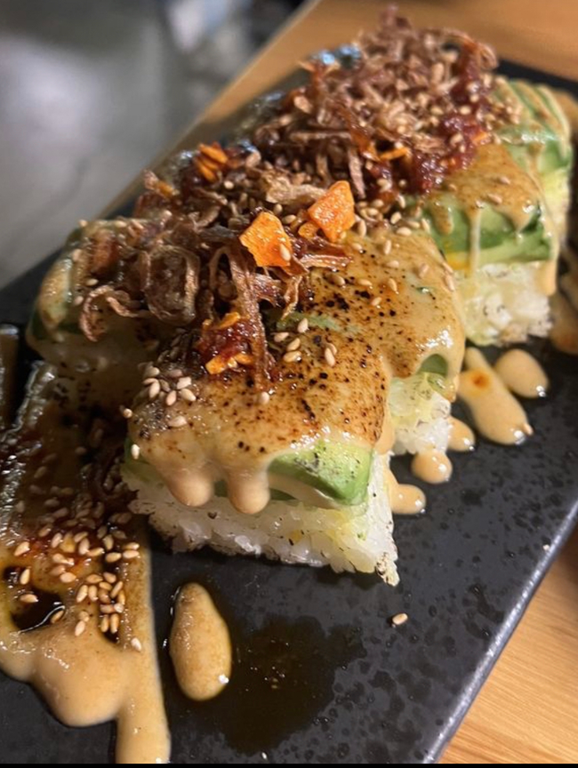 Roasted Miso Avocado Sushi Roll (8 pieces)