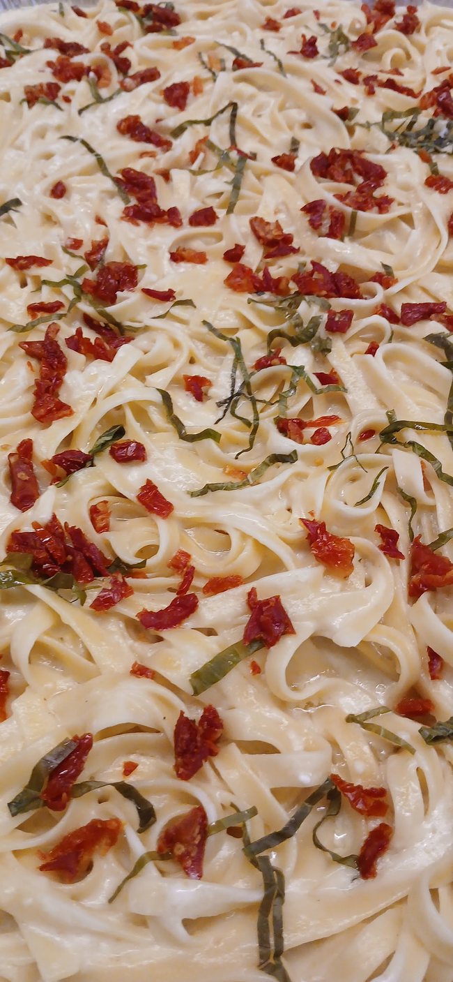 Fettuccini Alfredo Half Tray
