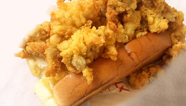 Whole Belly clam roll