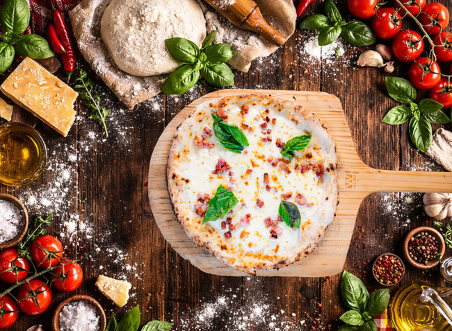 Bacon Q. Formaggi Pizza