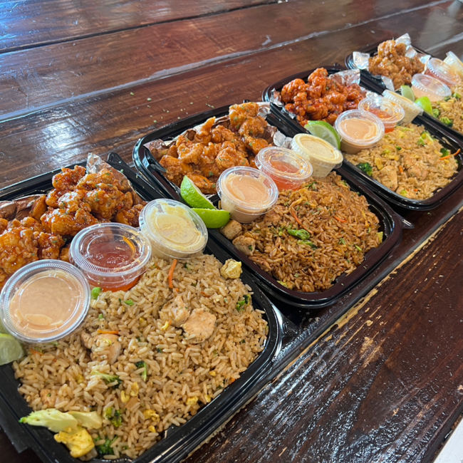 4oz Boneless Wings & Fried Rice Combo Plater