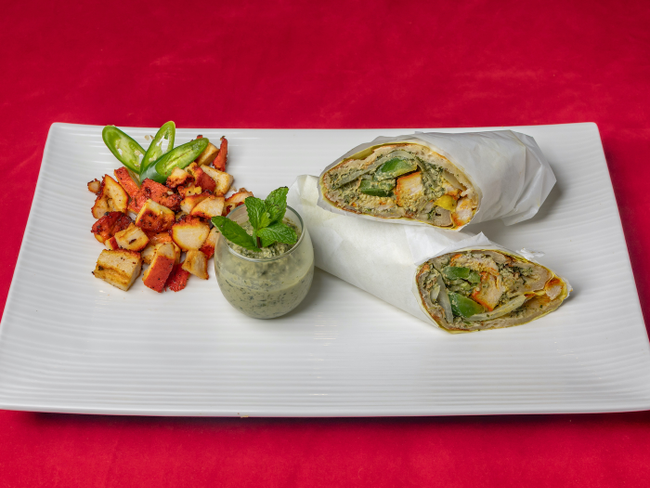 CHICKEN TIKKA WRAP