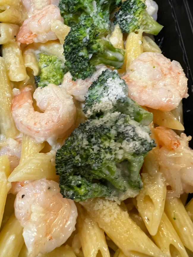 Shrimp broccoli Alfredo