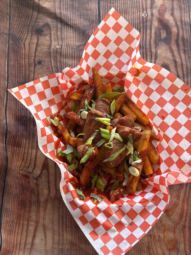 Currywurst & Fries