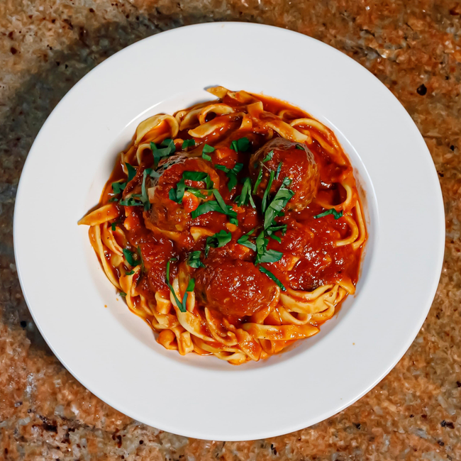 Spaghetti  meatballs